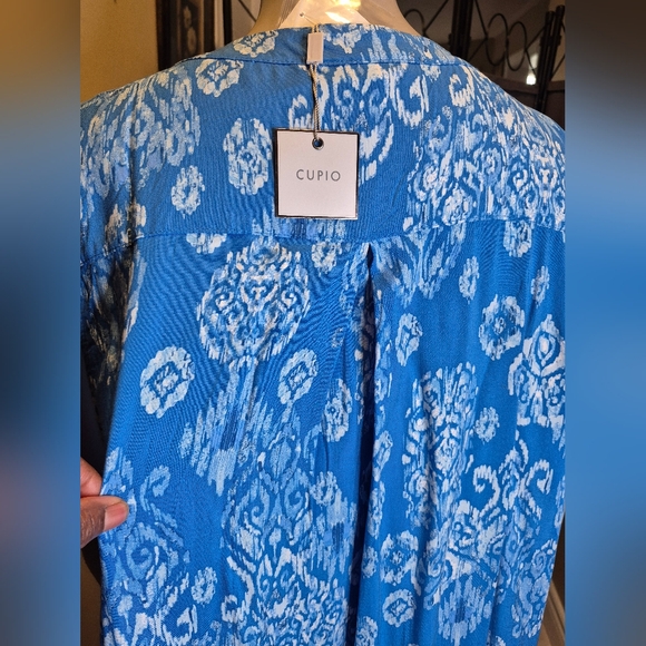 Women's Blue and White Floral Shirt Dress - Picture 10 of 16